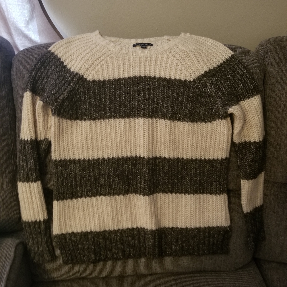American Eagle sweater szS